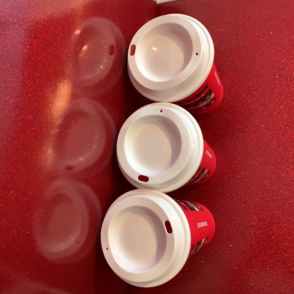 STARBUCKS Set of three 16 oz reusable holiday hot beverage cups with lids NWOT - Picture 3 of 3